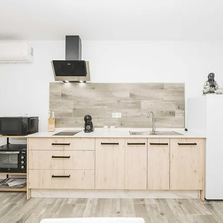 Apartment Tom-isi *